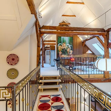 Four Bedroom Luxury By The With Infrasauna And Grill * Jevany