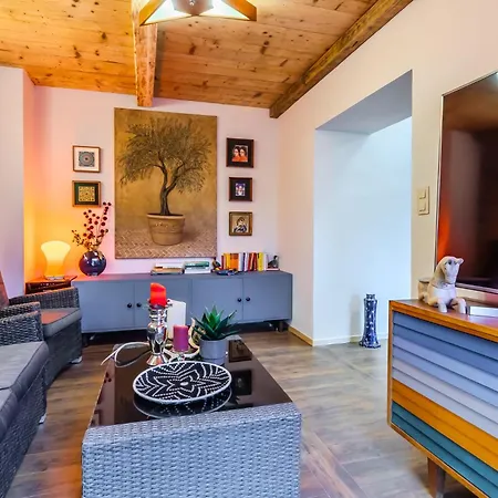 Vila Four Bedroom Luxury By The With Infrasauna And Grill Jevany