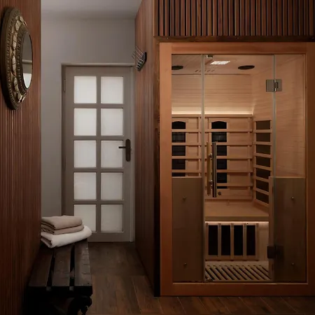 Four Bedroom Luxury By The With Infrasauna And Grill *