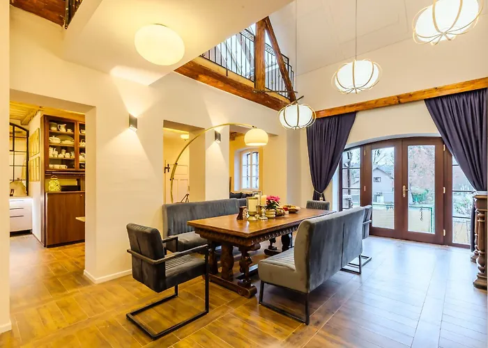 Four Bedroom Luxury By The With Infrasauna Vila