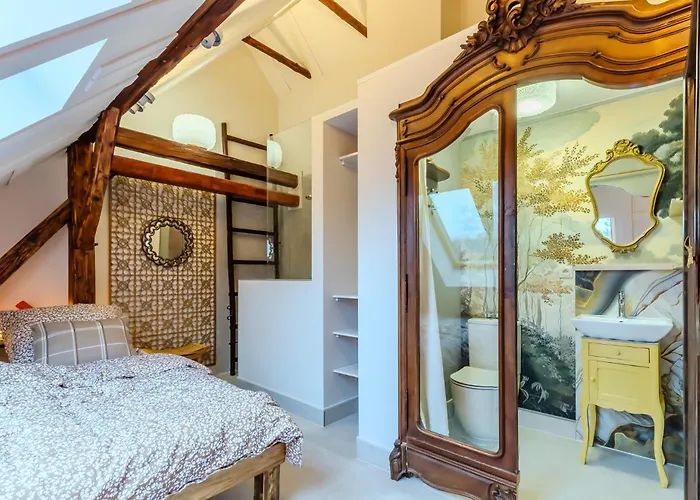 Four Bedroom Luxury By The With Infrasauna Jevany